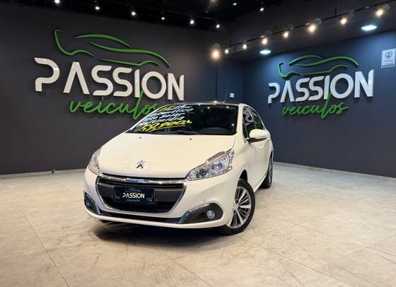 PEUGEOT 208 1.6 GRIFFE 16V FLEX 4P AUTOMÁTICO